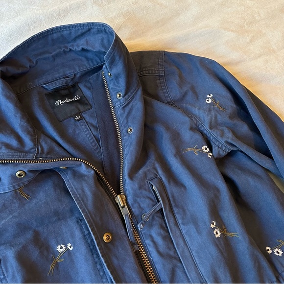 Madewell navy surplus passage jacket with embroidered daisies size small - Picture 10 of 10